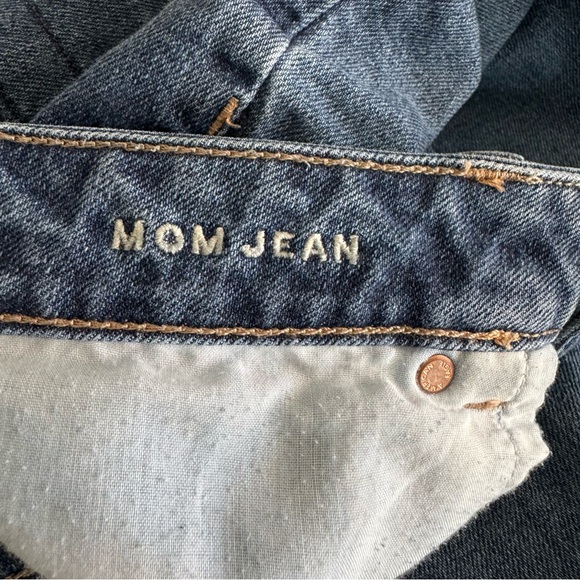 American Eagle Mom Jeans Stretch size 6 - Picture 4 of 10